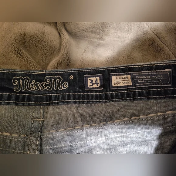 Womens Miss Me Shorts - Picture 3 of 3